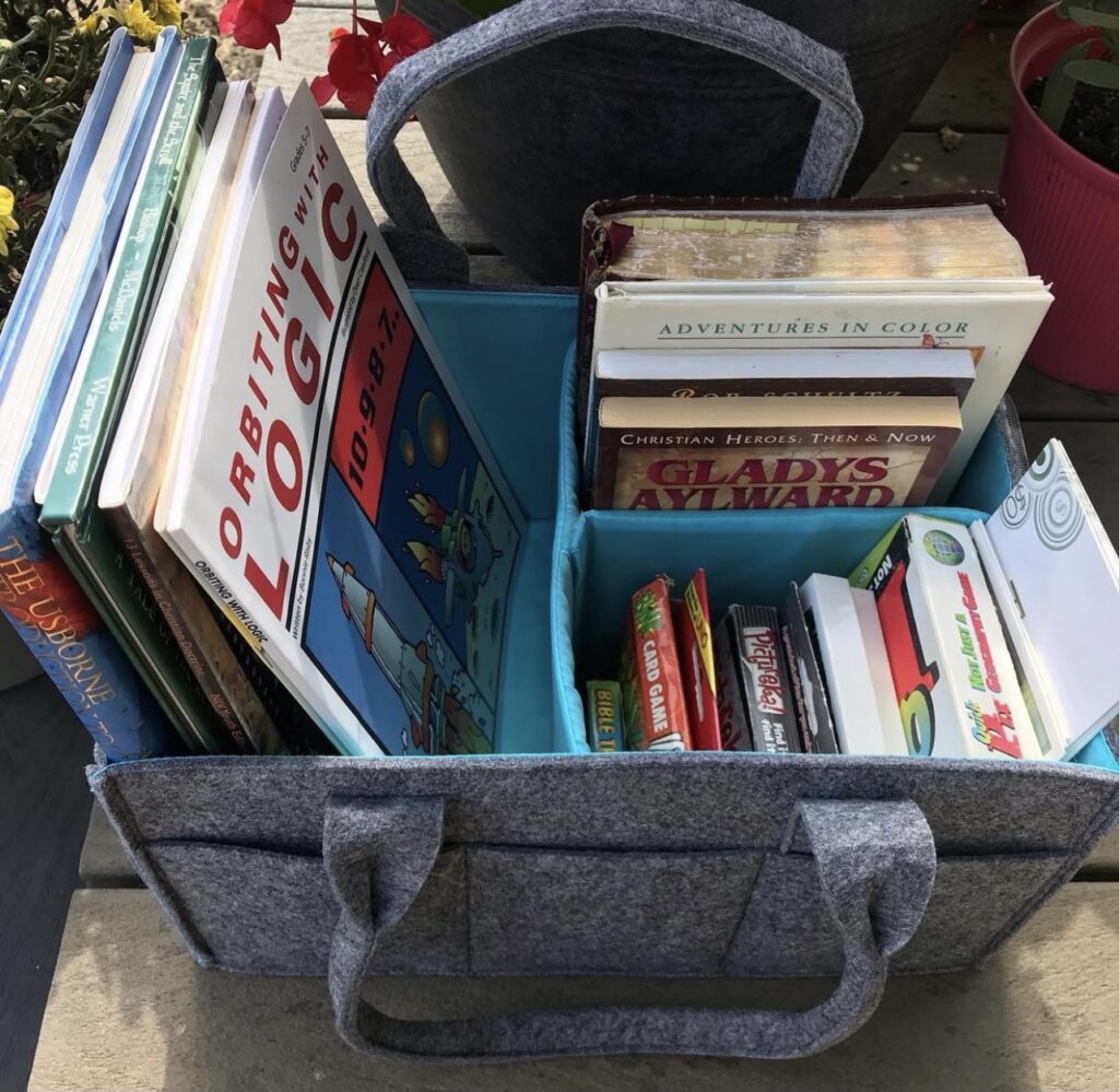Need some help starting your homeschool morning off right? This post is for you!